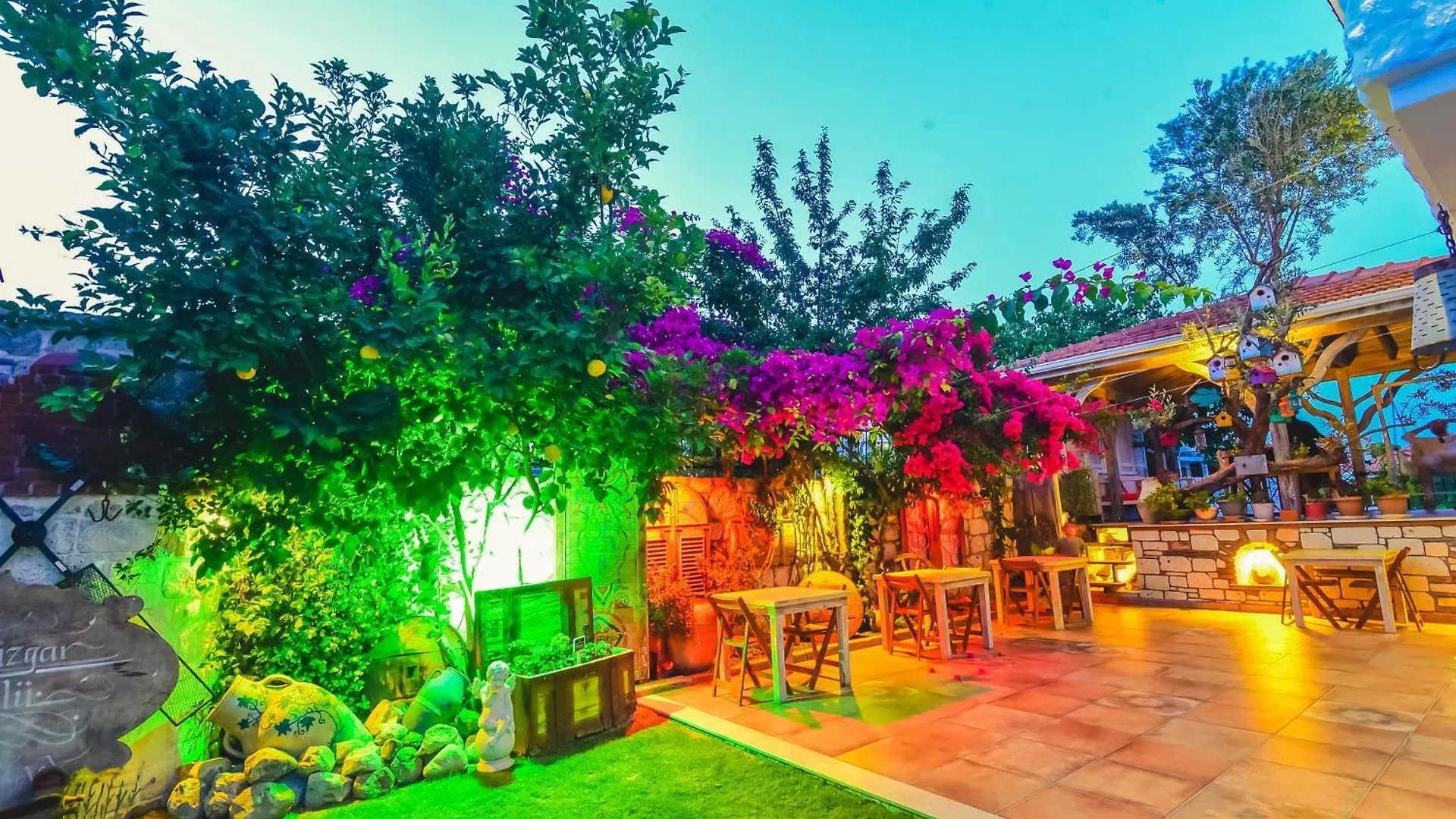 Ruezgarguelue Otel 阿拉恰特