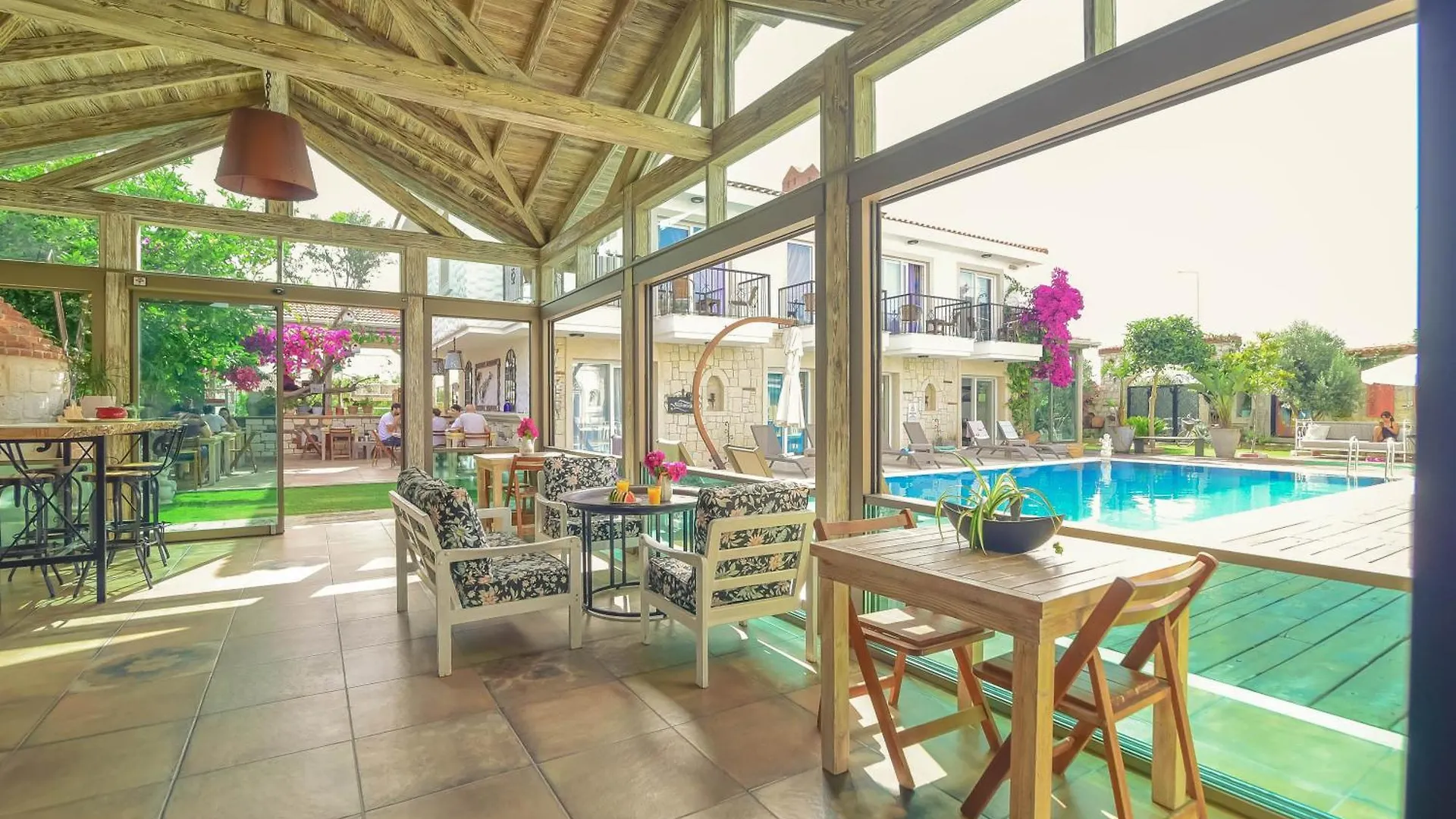 酒店 Ruezgarguelue Otel 阿拉恰特